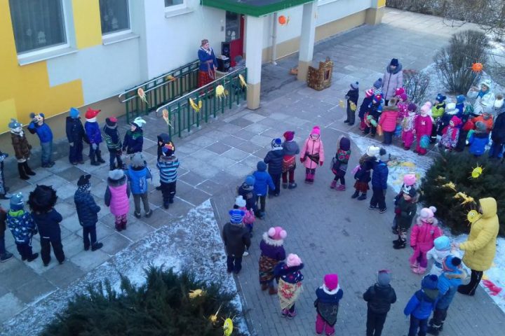 “Nāc nākdamis, Metenīti, daudz uz tevis gaidītāj…”