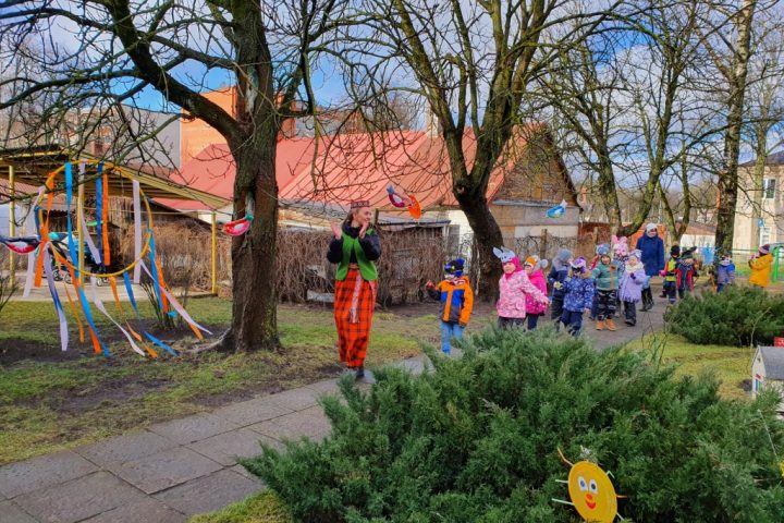 ,,Vizu, vizu Metenīti…”
