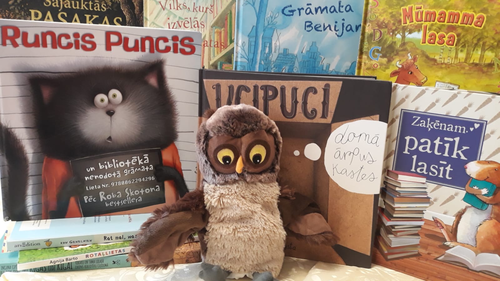 ,,Ticami un neticami brīnumi bibliotēkā”