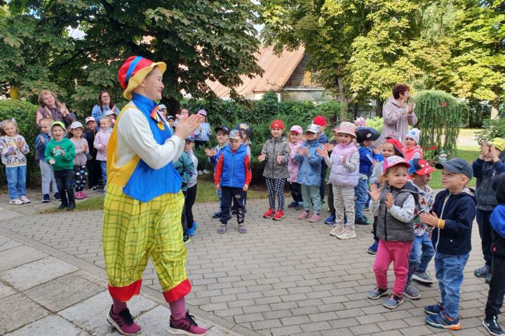 Pirmie soļi Zinību pasaulē…